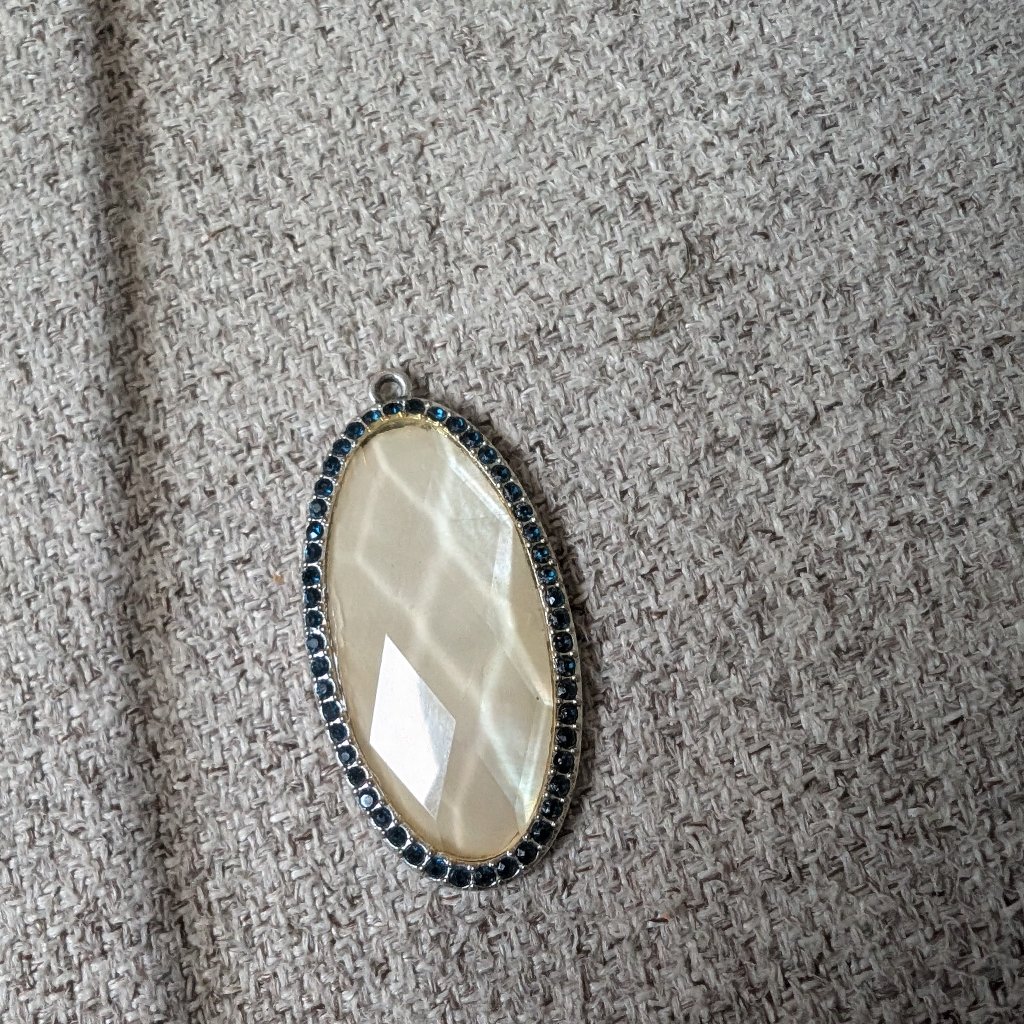 Vintage Lucky Brand Oval Pendant 11